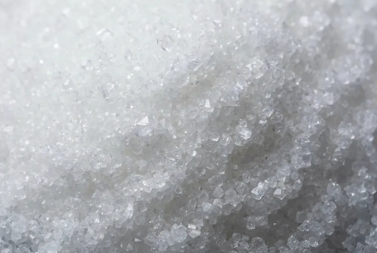 Fine white glycine crystalline powder, an ingredient in Magic Scoop Electrolytes + Creatine.
